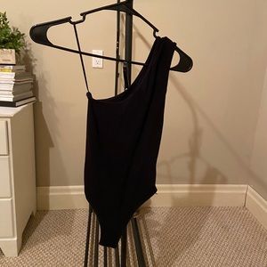 ARITZIA BODY SUIT